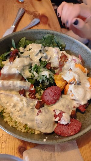 Bowl de falafel at VEGA - Luna in Madrid