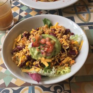 Mexican salad 💚 at VEGA - Luna in Madrid