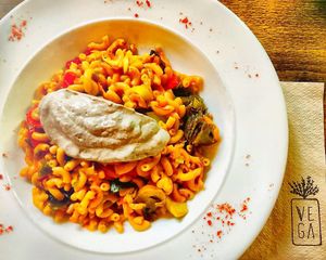 Pasta with roast zucchini & lime aioli (one of the three main options) at VEGA - Luna in Madrid