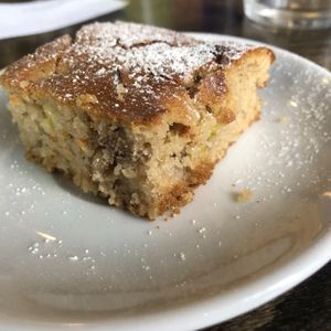 Banana nut cake at VEGA - Luna in Madrid