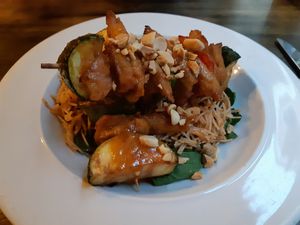 Main / Brochetas de Heura at VEGA - Luna in Madrid