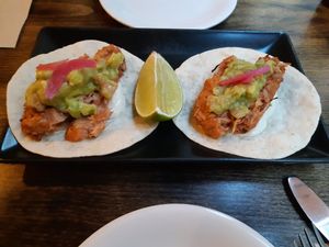 Starter / Tacos de jackfruit at VEGA - Luna in Madrid