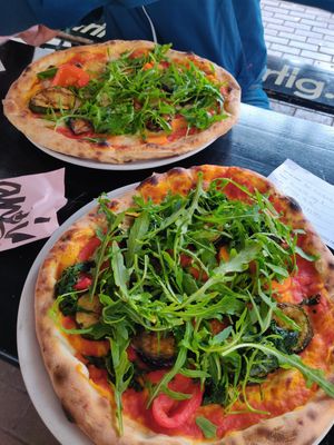 Pizza Vegetaria ohne Käse at Francesca & Fratelli - Linden in Hannover