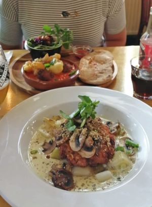 Pastinaak rosti met champignons, kofta en naan 😍 at Hagedis in The Hague