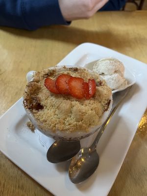 Rhubarb-Strawberry Crumble with Vanilla Ice Creamm  at Hagedis in The Hague