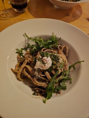 Fettuccine with mushrooms at Hagedis in The Hague