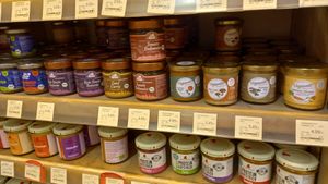 locally sourced spreads at organics - Naturkost am Dom in Erfurt