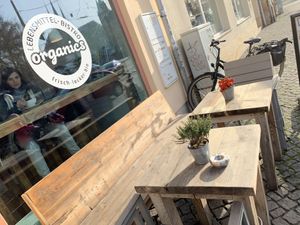 outside at organics - Naturkost am Dom in Erfurt