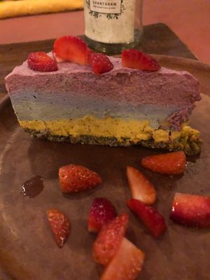 rainbow cake at Shantaram Raw in Arambol