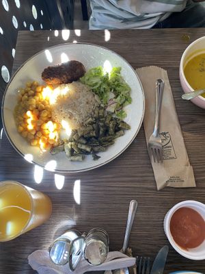 menu del dia  at Govinda's - Parque Berrio in Medellin