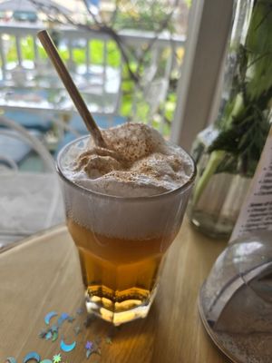 🧈butter beer 🍺 at Muir's Tea Room in Sebastopol