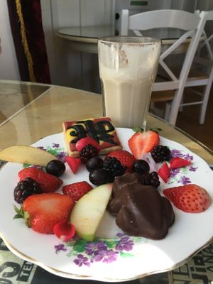 Notice the Chocolate Frog at Muir's Tea Room in Sebastopol