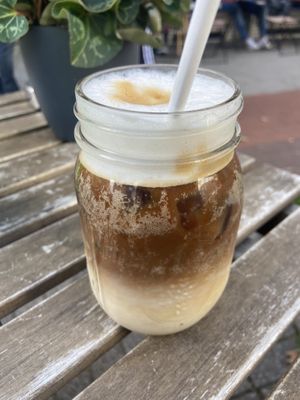 Iced oat milk latte   at Coffee Pirates in Essen