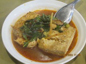 The steamed stinky tofu at Jia Chou Dang Steamed Stinky Tofu - Smelly Boss 臭老板现蒸臭豆腐-本店 in Taipei