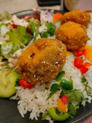 Stuffed mushrooms at Edeni Vegan in Budapest