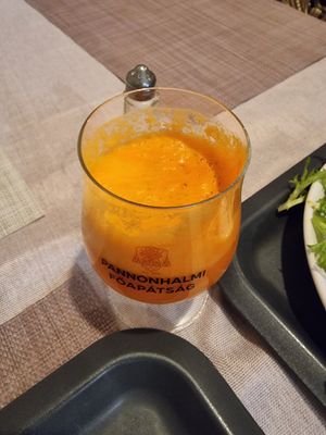 Juice at Edeni Vegan in Budapest