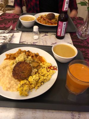 Mixed platter at Edeni Vegan in Budapest