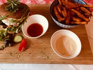Grünkern-Burger with Sweetpotato Fries at Gasthaus Kappl in Biberbach