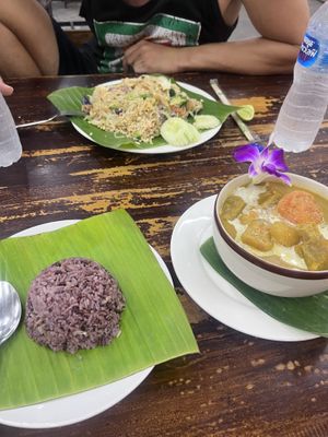 Pad Thai, rice, massaman curry   at Soul Organics in Koh Phangan