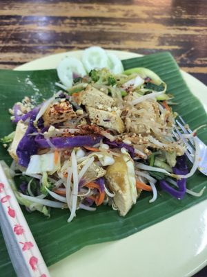 Pad thai noodle at Soul Organics in Koh Phangan