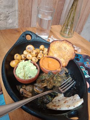 Excelente opción de parrillada at Nativa in Bogota