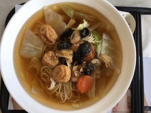 vegetable noodles at Tian Xia Dumpling in Shanghai