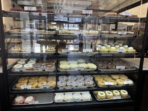 Flavors left around 1pm on a Wednesday  at Beechwood Doughnuts in St Catharines