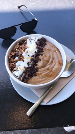 Smoothie Bowl at The Raw Kitchen in Auckland