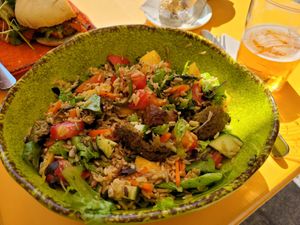 Reis Salat als vegane Option. Mega!! at Astrid in Malaga