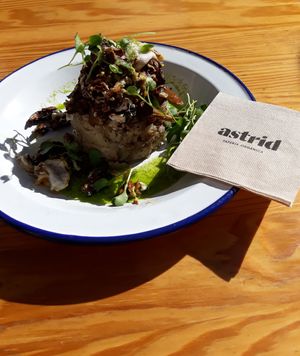 Patatas con setas ecológicas at Astrid in Malaga