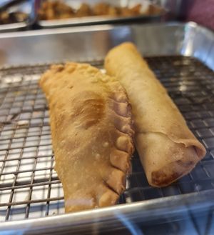 Curry puff & Spring Roll ~ 11/3/22 at Ci Wen Vegetarian 慈雲素食 in Northeast Singapore