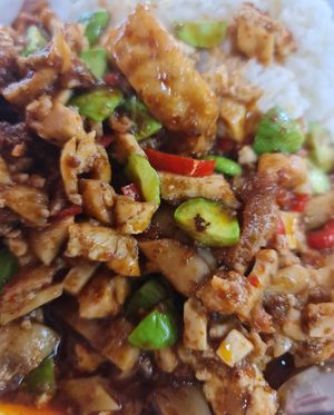 Closed up ~ 24/3/22 at Ci Wen Vegetarian 慈雲素食 in Northeast Singapore