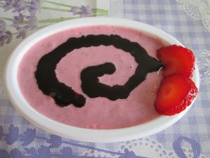 coconut - strawbery cream at Bio Vegan in Bratislava