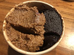 take away brunch: vegan sweet spread with chocolate and cinnamon  at Super Jami Kitchen in Stuttgart