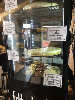 (RAW) cakes! at Super Jami Kitchen in Stuttgart