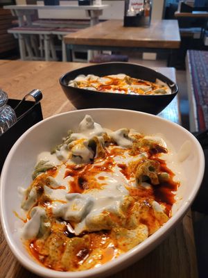  at Lezizel Manti in Munich