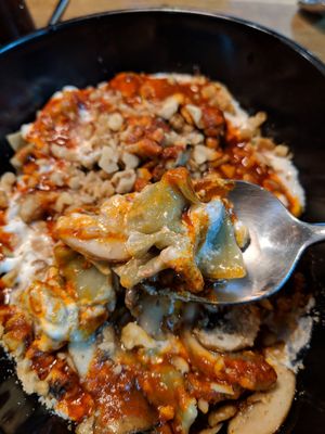 Closeup at Lezizel Manti in Munich