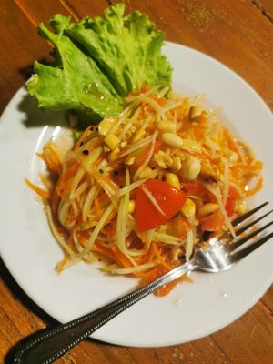 Green mango salad at Green Garden & May Kaidee Cooking School in Bangkok
