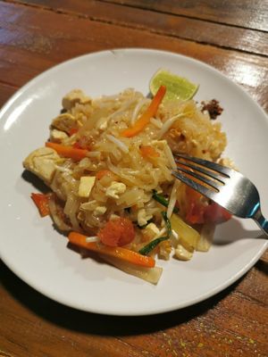 Pad Thai at Green Garden & May Kaidee Cooking School in Bangkok