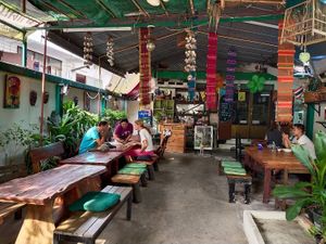 Nice traditional atmosphere at Green Garden & May Kaidee Cooking School in Bangkok