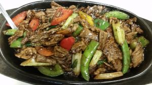 mock deer meat on hot plate at Hwa Jin Vegetarian 華津素食 in West Singapore