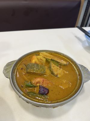   at Hwa Jin Vegetarian 華津素食 in West Singapore