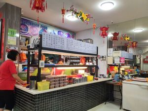 Order counter at Hwa Jin Vegetarian 華津素食 in West Singapore