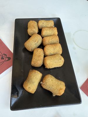 Croquetas de setas veganas  at El Boca a Boca in Oviedo