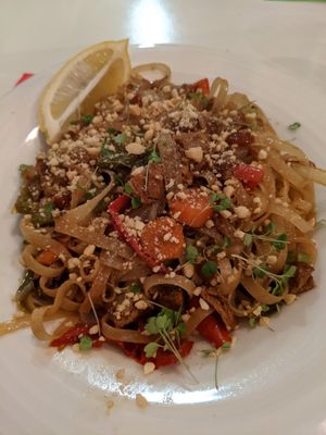 "pad thai" at La Cocina de Manuel in Oviedo