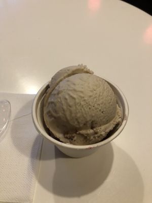 Kalua-almond on Raspberry Vanilla  at Cashew Cow in Tucson