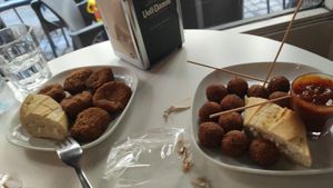  at Cafe-Obrador Okapi in Bilbao