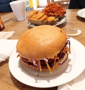 Burger at Swing Kitchen - Schottenfeldgasse in Vienna