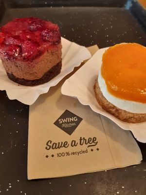 Dessert: kleine Küchlein at Swing Kitchen - Schottenfeldgasse in Vienna