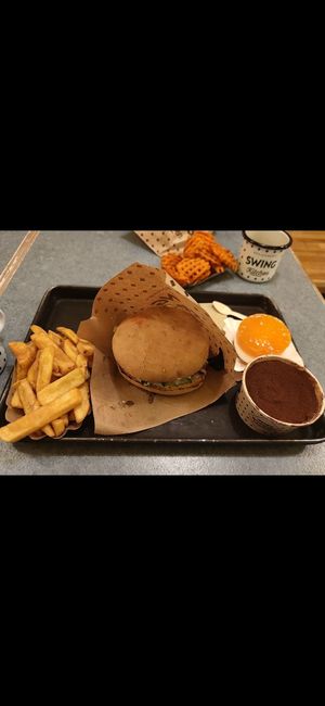 Burger, Tiramisu, Cake at Swing Kitchen - Schottenfeldgasse in Vienna